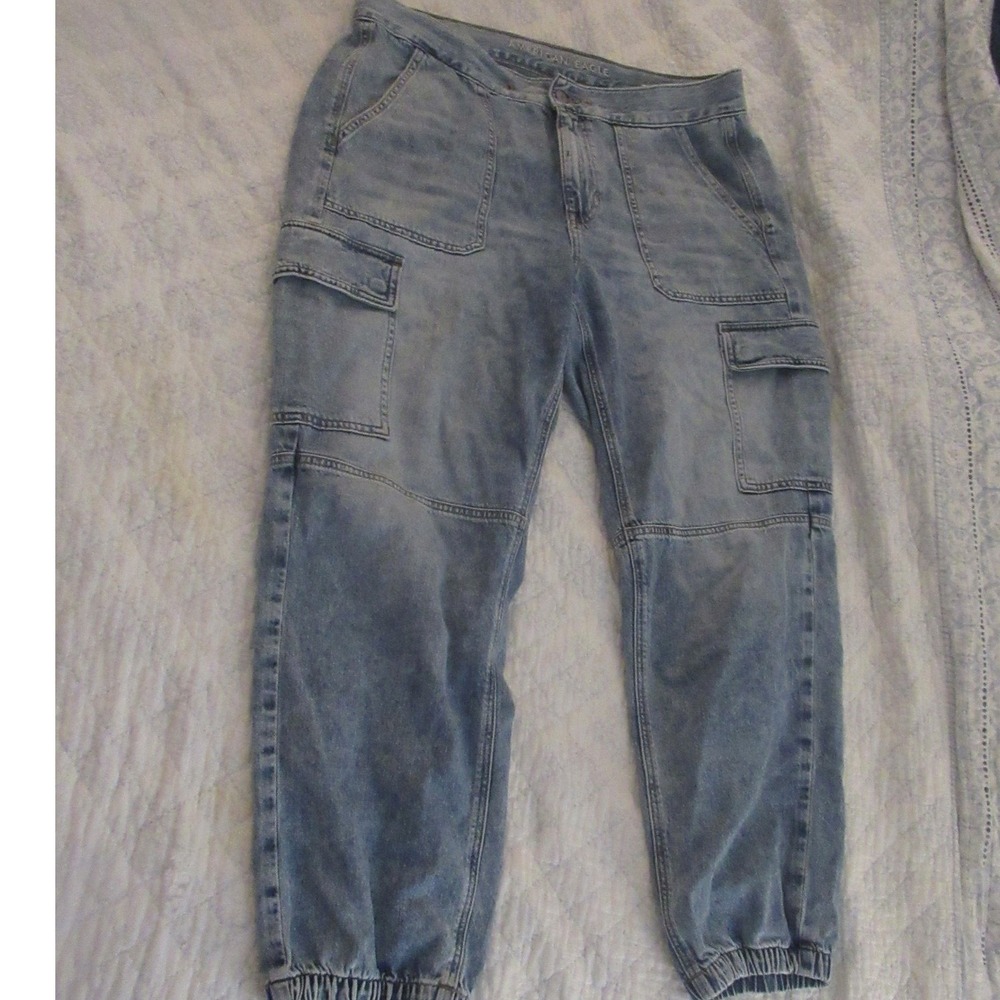 American Eagle Cargo Jogger Jeans Womens 14 Light Blue Excellent Utility Denim